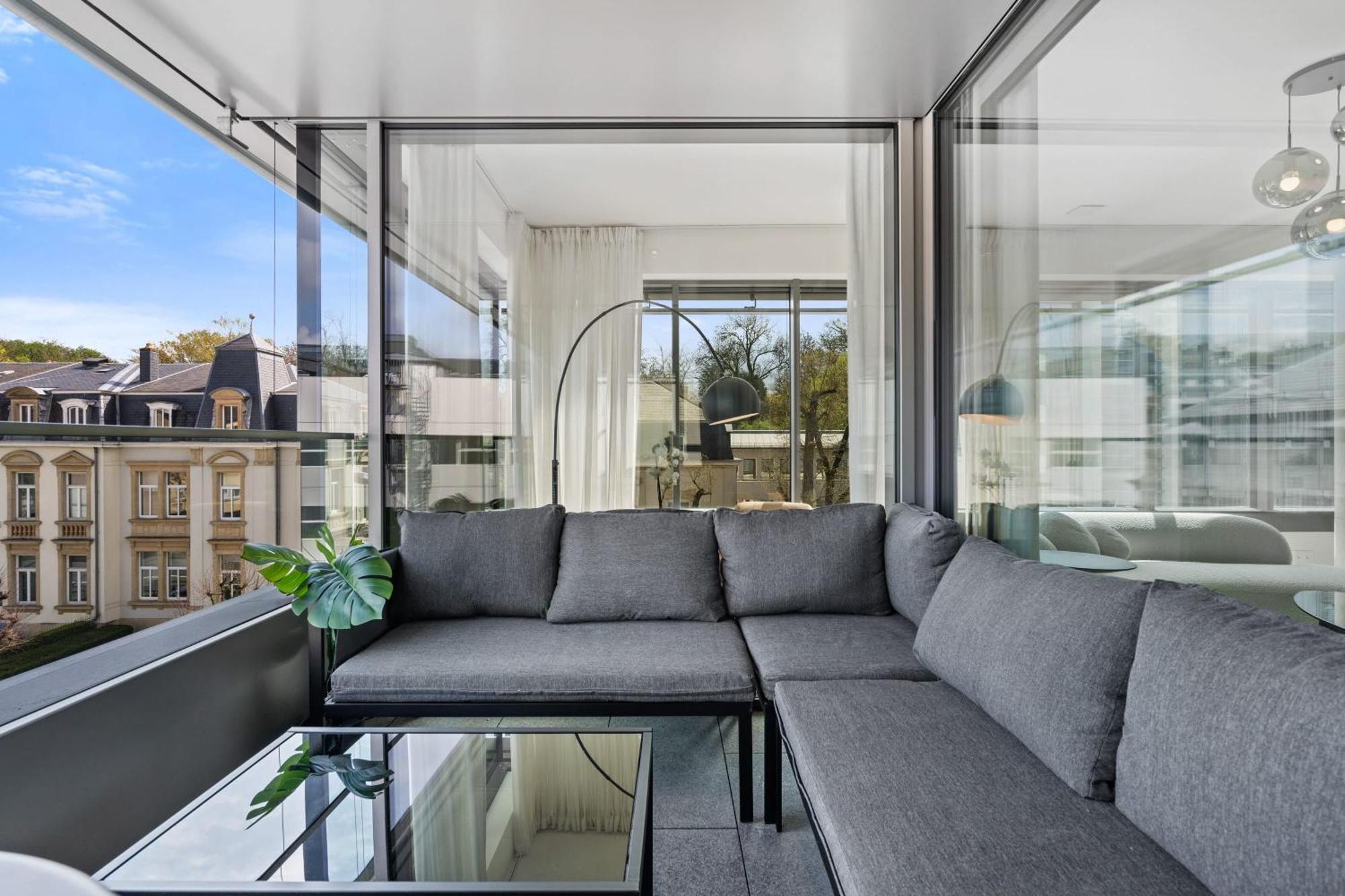 Elegant 2Br With Balcony In Heart Of Luxembourg Διαμέρισμα Εξωτερικό φωτογραφία